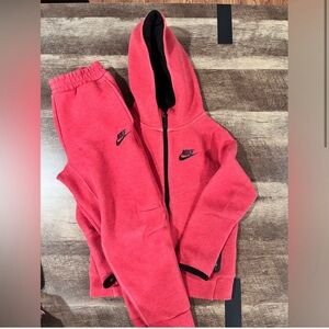 Little Kids Nike Tech